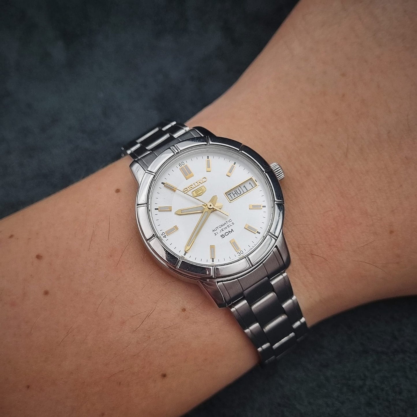 Seiko 5 Automatic 7S26-04F0 Silver Sunburst