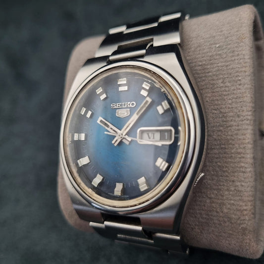 Seiko 5 Automatic 6119-7460 Vintage Deep Blue Sunburst