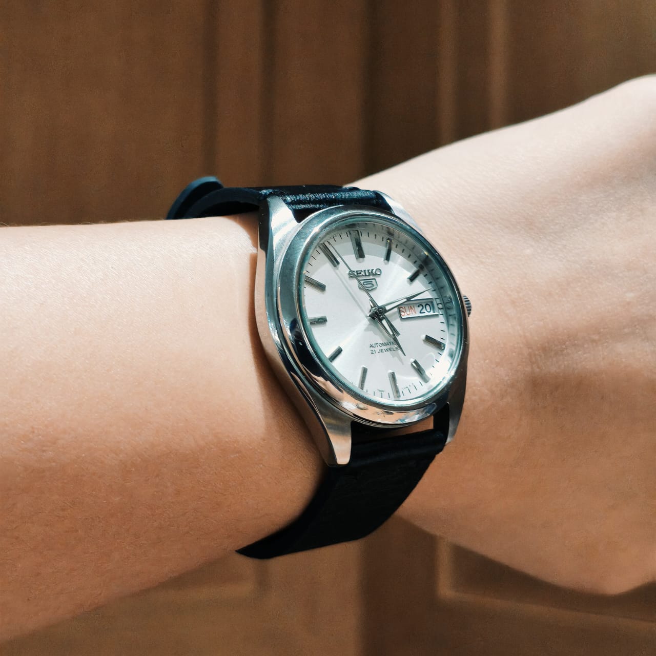 Seiko 5 Automatic 7S26-0440 Silver Sunburst Dial