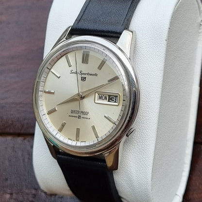 Seiko 5 Sportsmatic 6619-7980 Dialshock 21 Jewels