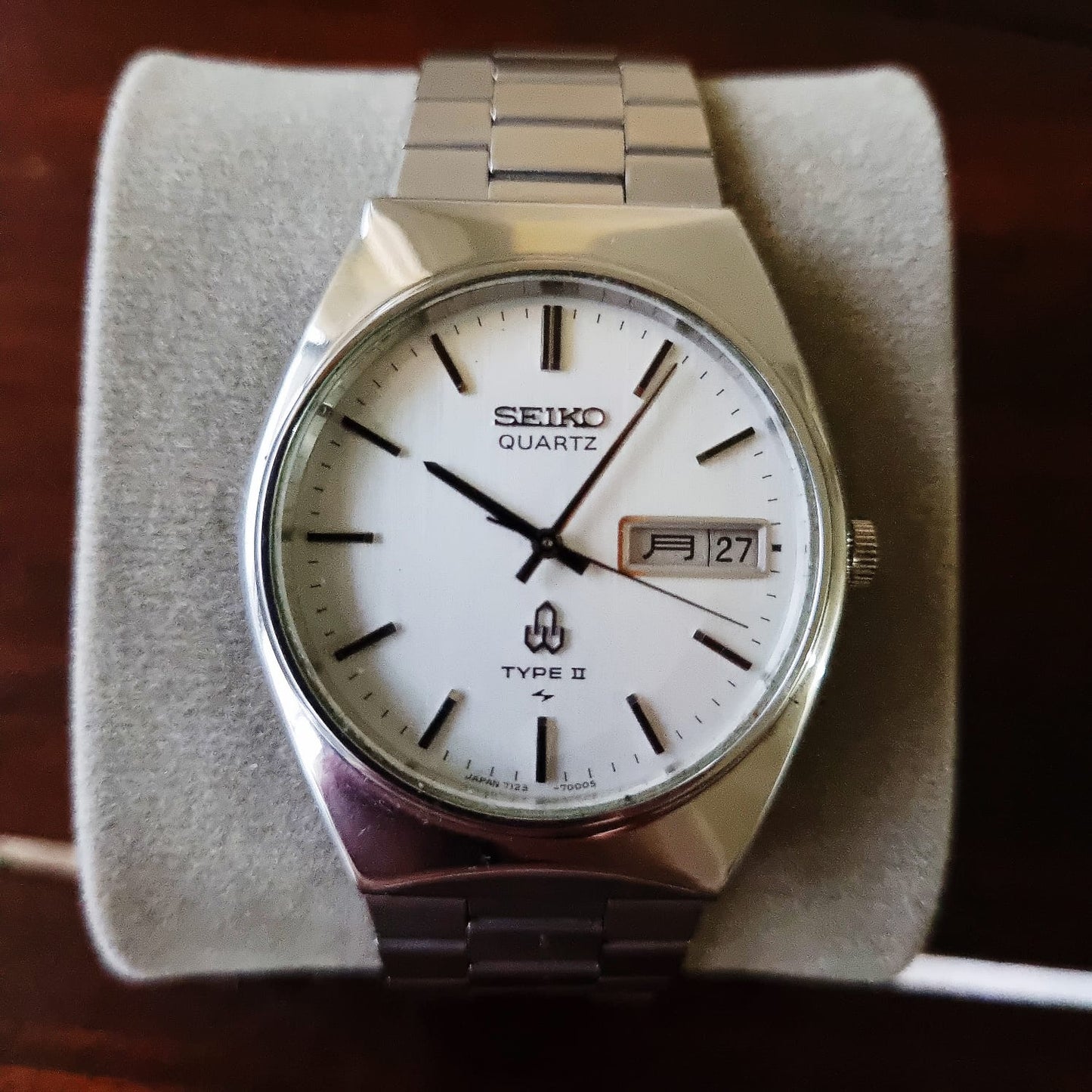 Seiko Type II Quartz 7123-7000 Silver Sunburst Dial