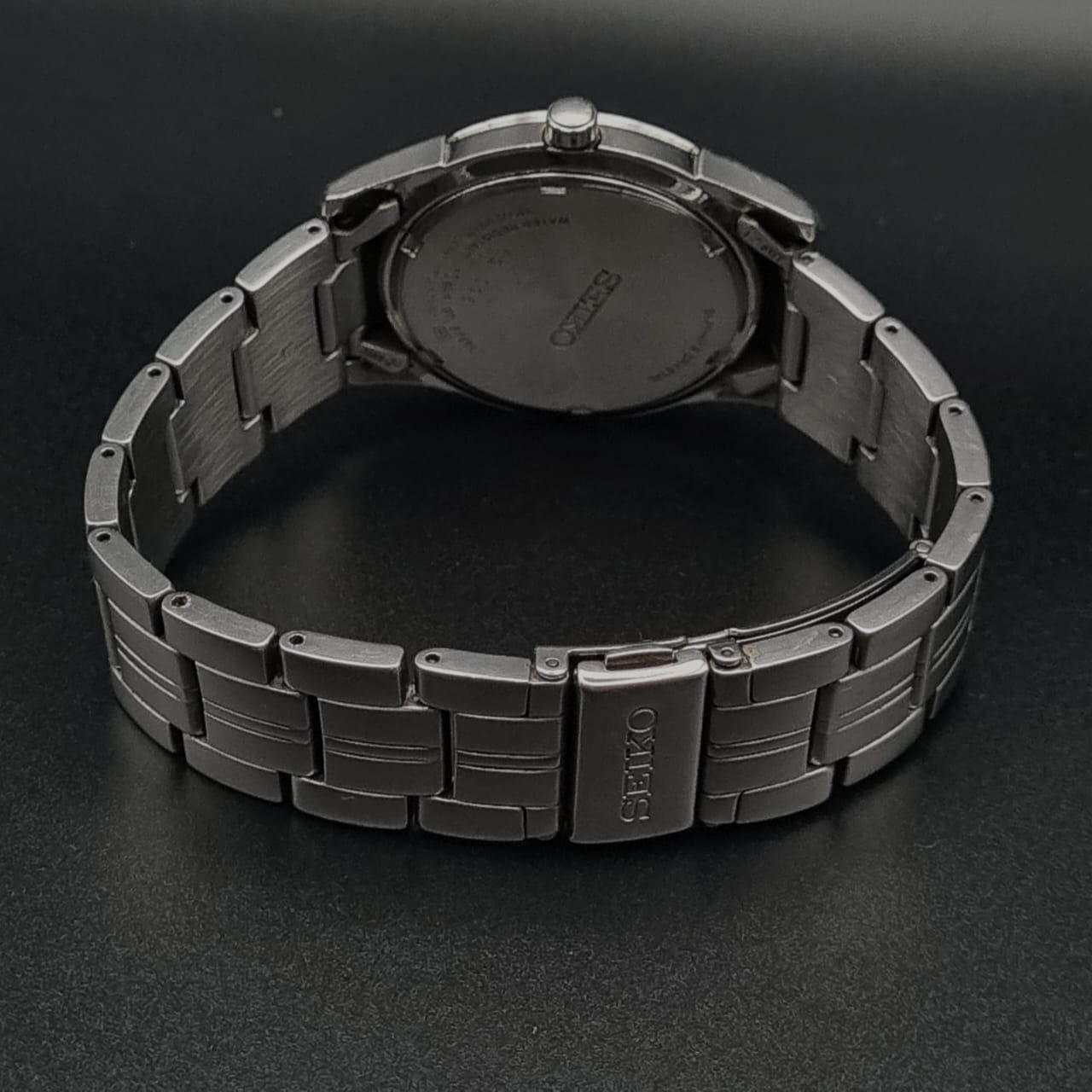 Seiko Sapphire Quartz 7N43-0AR0 Black Dial