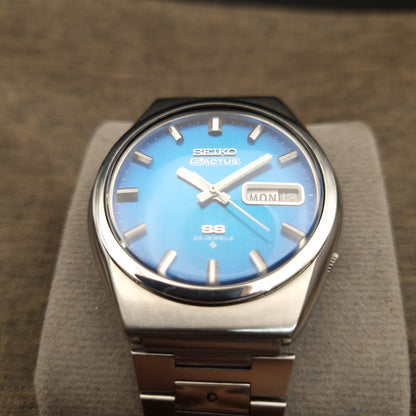 Seiko 5 Actus SS 6106-8760 Cyan Aqua Blue Sunburst Dial