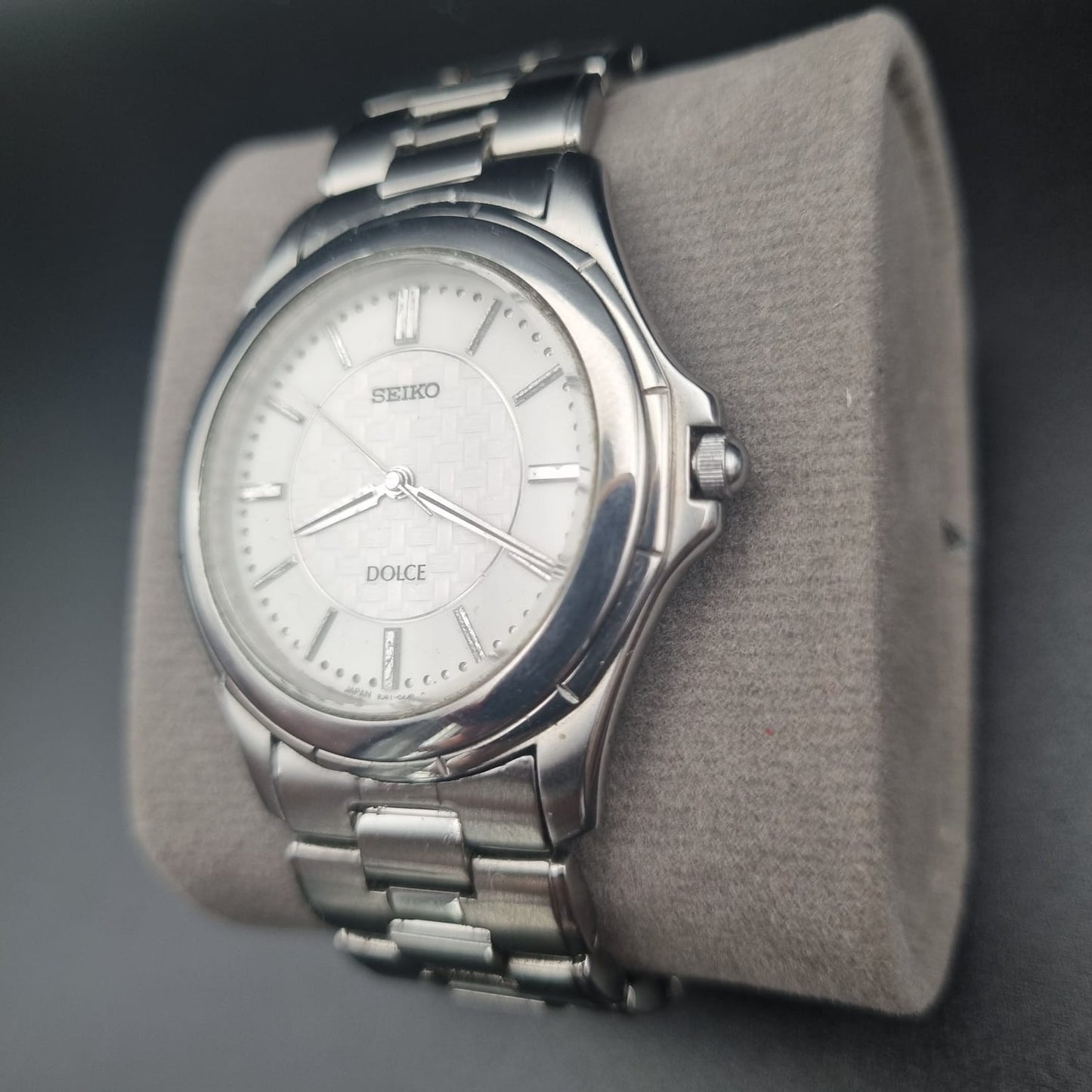 Seiko Dolce Quartz 8J41-0AF0 Texture Carbon Dial