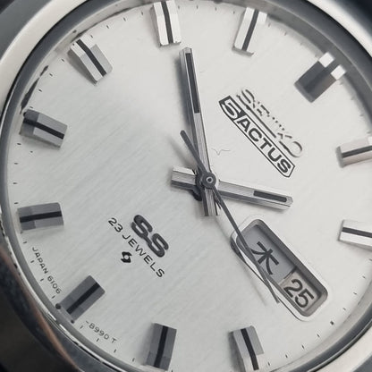 Seiko 5 Actus SS 6106-8750 Circle Silver Sunburst Dial