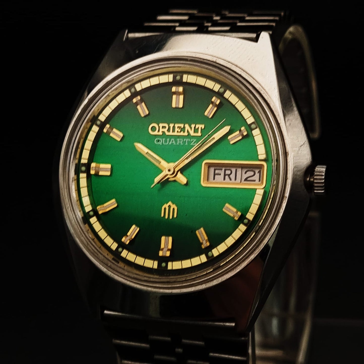 Orient Quartz Vintage V529601 Green Sunburst Dial