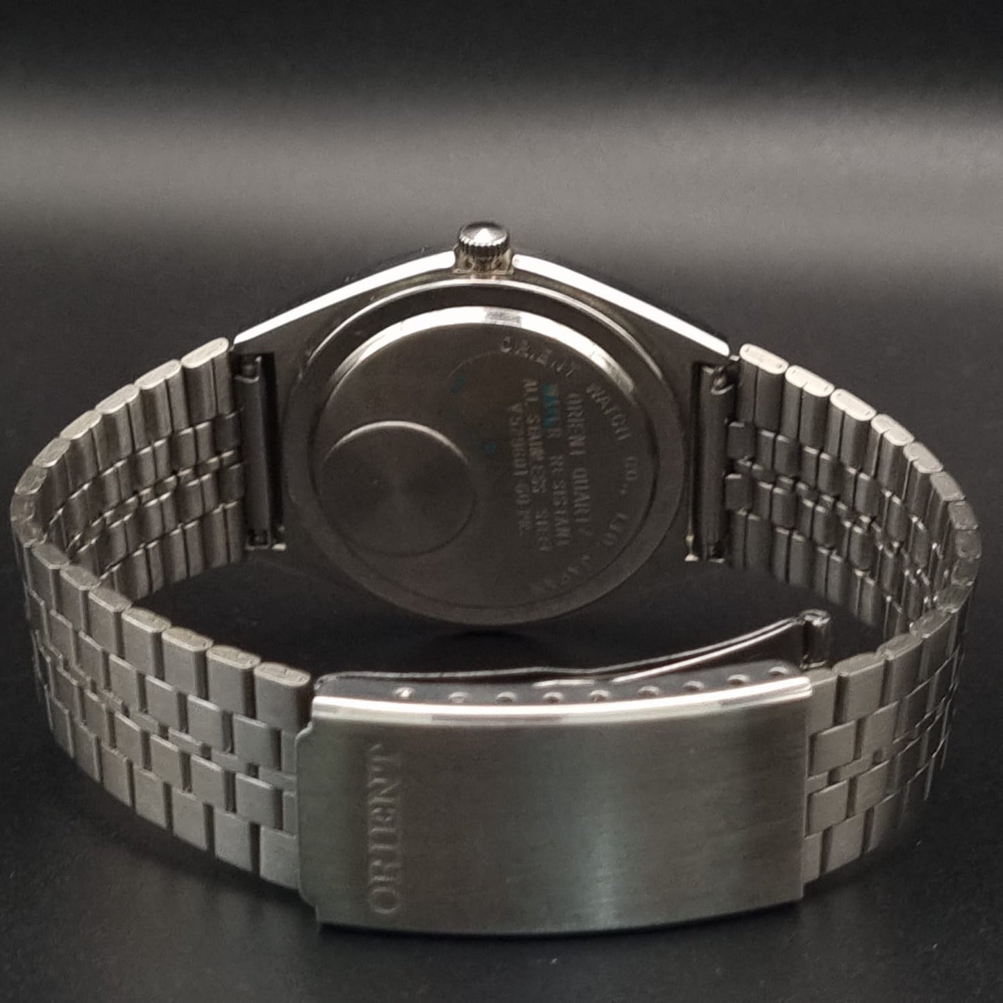 Orient Quartz Vintage V529601 Green Sunburst Dial