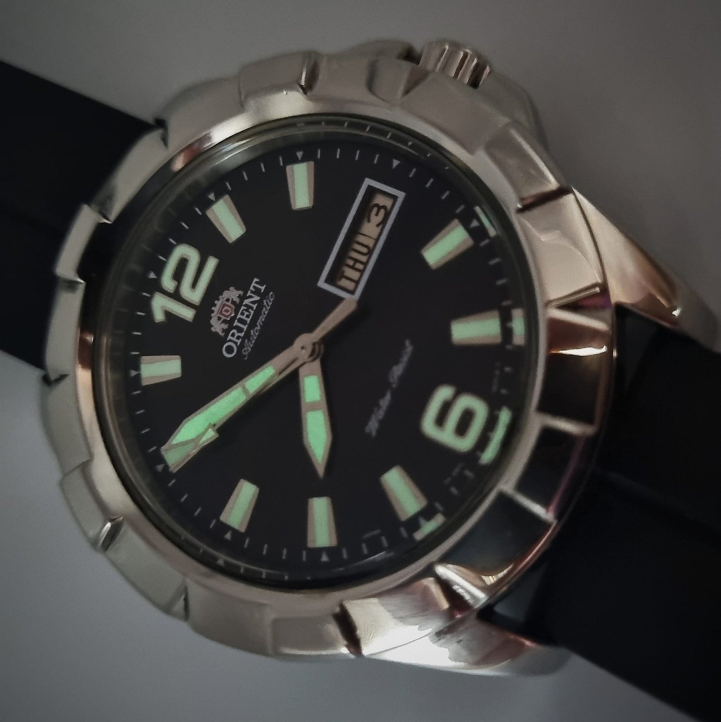 Orient Anchor Automatic EM7L-C0 Black Dial