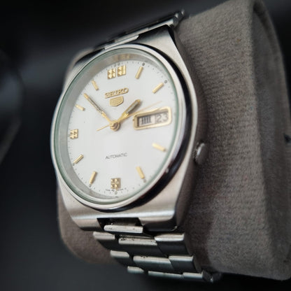 Seiko 5 Automatic 7009-3130 White Dial