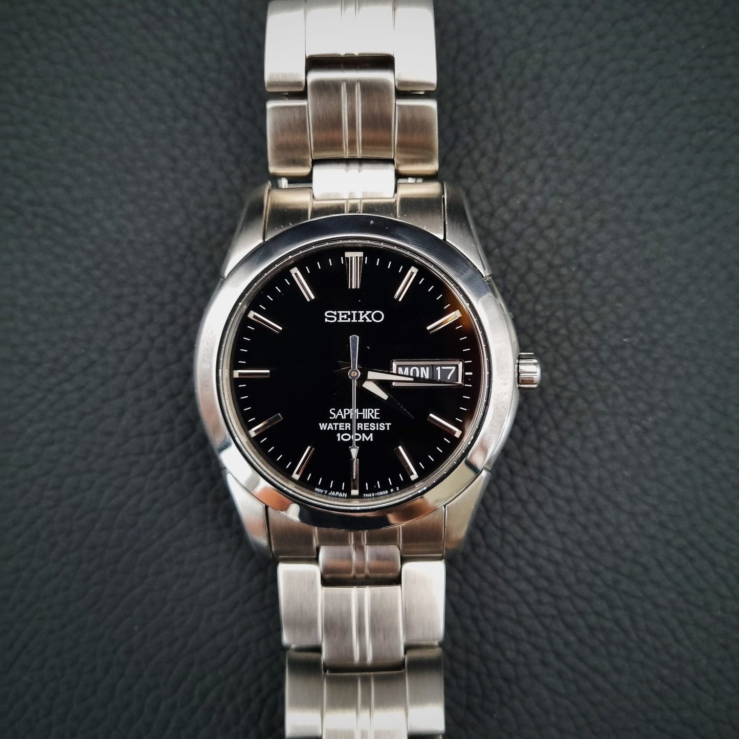 Seiko Sapphire Quartz 7N43-0AR0 Black Dial