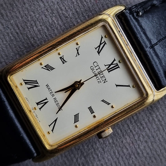 Citizen Quartz Tank Vintage 1032-k14765 Gold Base Metal