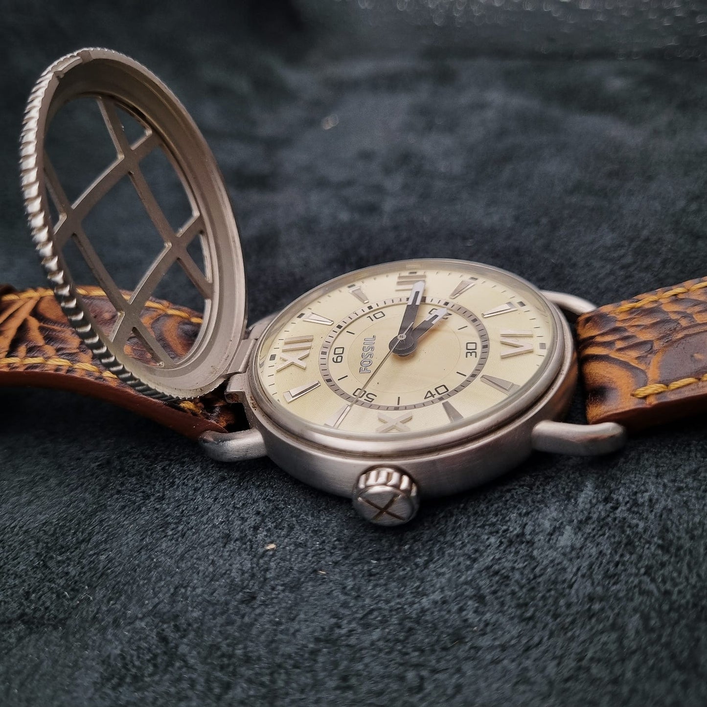 Fossil Vintage Reproduction Quartz  FS-4473 Analog  Off White Dial