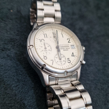 Seiko Chronograph Quartz V657-0820 White Cream Dial