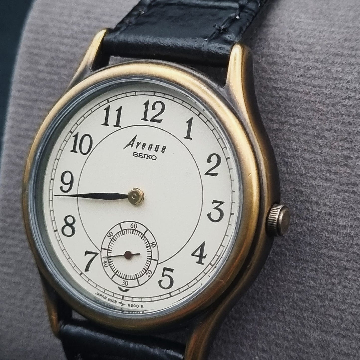 Seiko Avenue Sub Dial Vintage Quartz 2G28-6130 White Dial