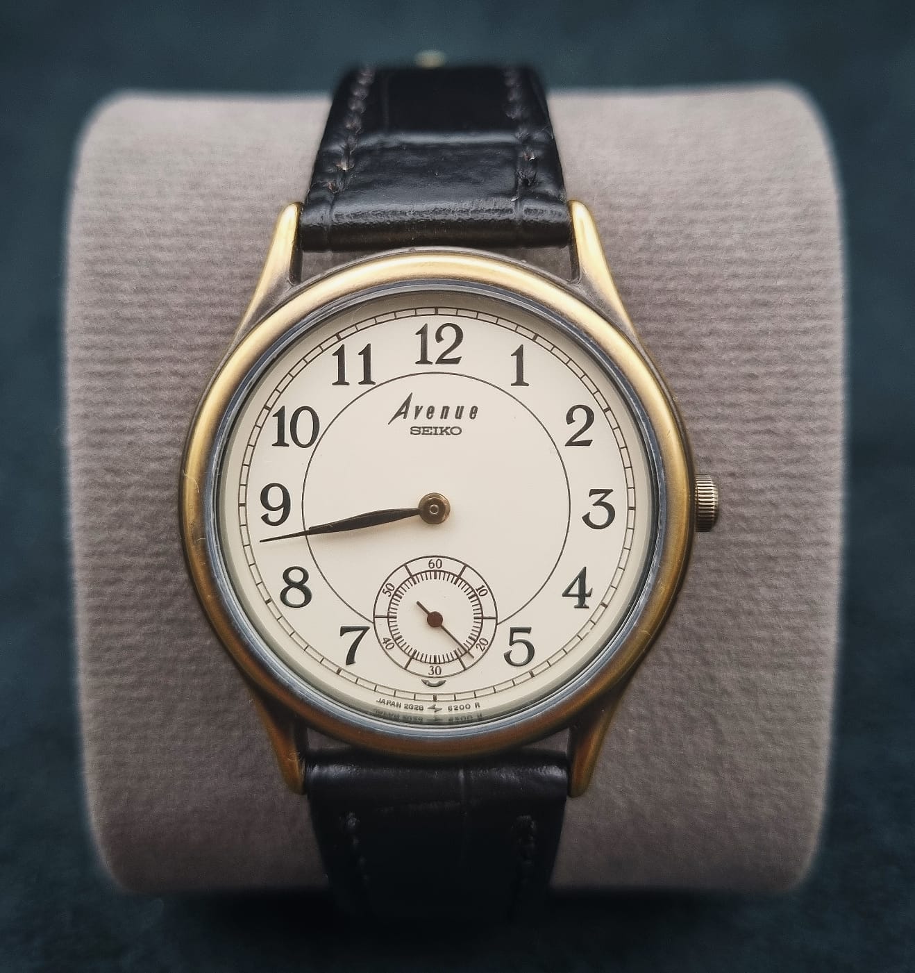 Seiko Avenue Sub Dial Vintage Quartz 2G28-6130 White Dial