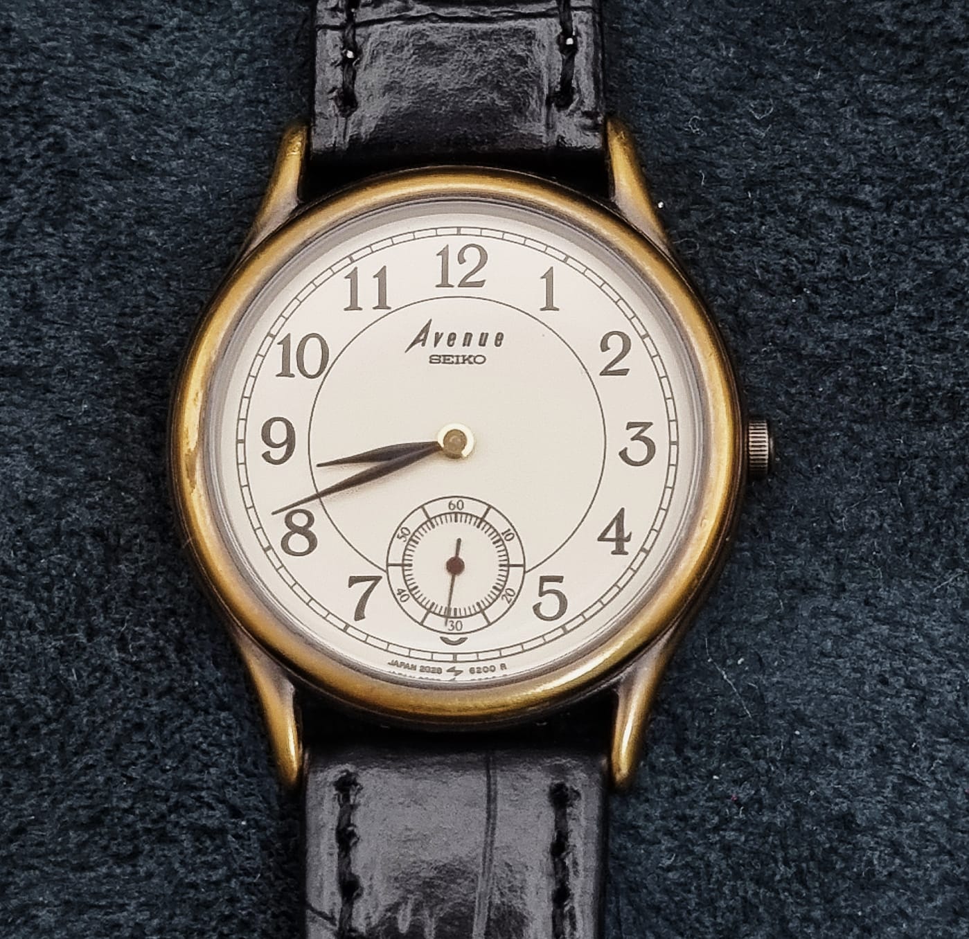 Seiko Avenue Sub Dial Vintage Quartz 2G28-6130 White Dial