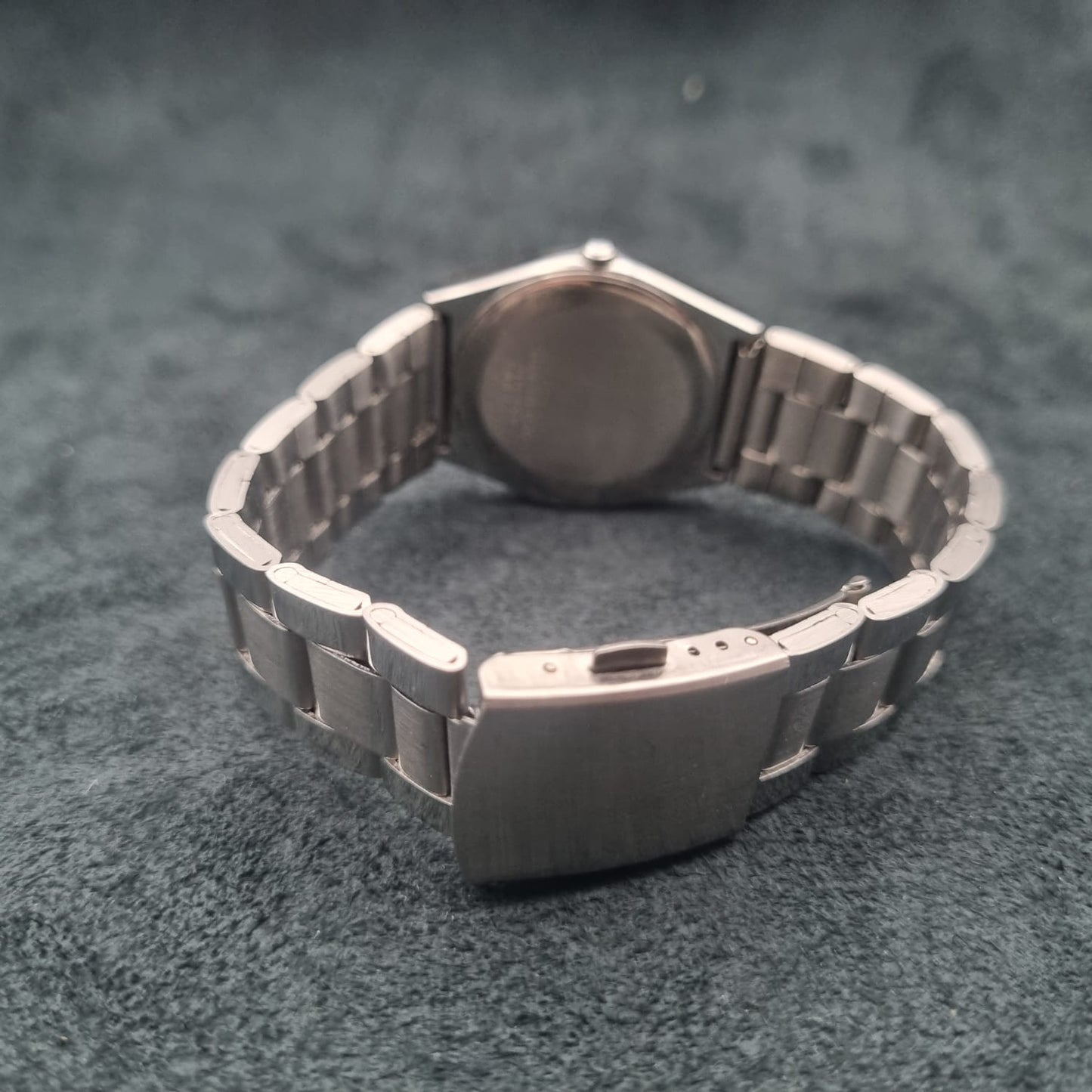 Seiko Quartz SQ 7813-8009 White Textured Dial