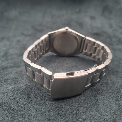 Seiko Quartz SQ 7813-8009 White Textured Dial