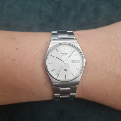 Seiko Quartz SQ 7813-8009 White Textured Dial