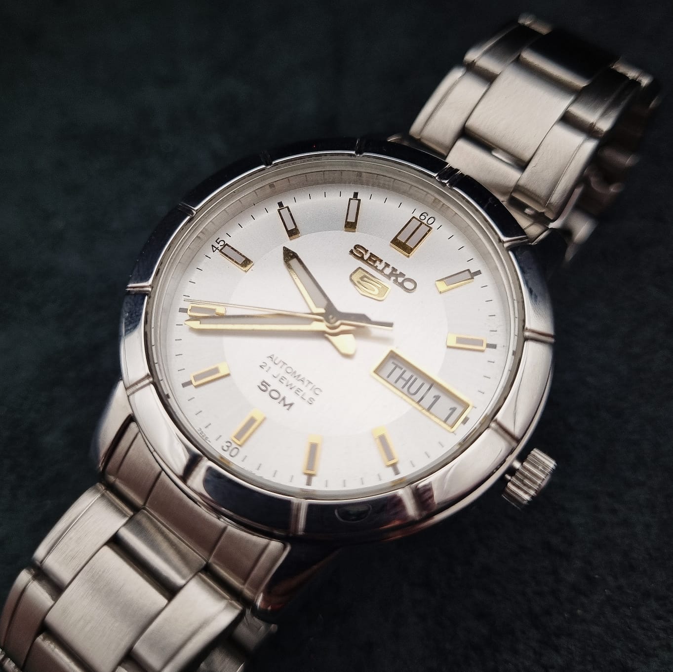 Seiko 5 Automatic 7S26-04F0 Silver Sunburst