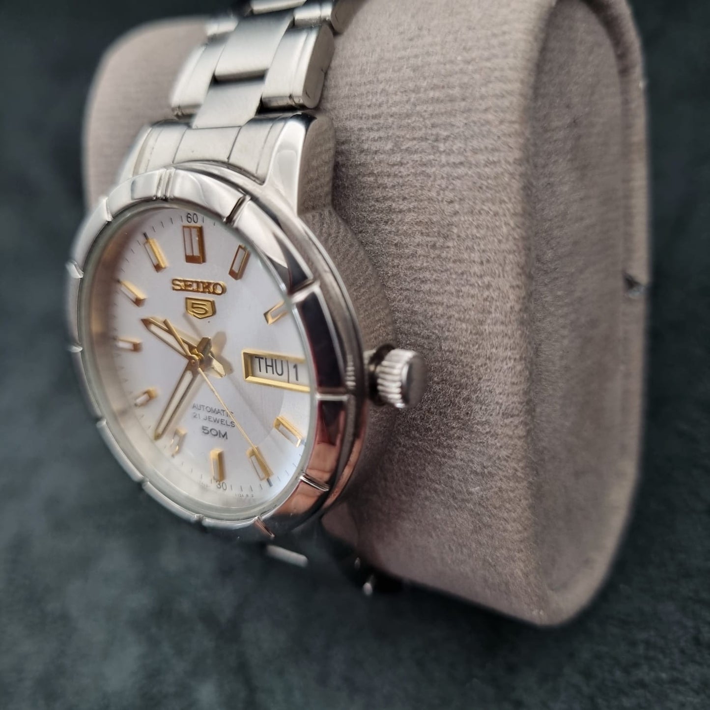 Seiko 5 Automatic 7S26-04F0 Silver Sunburst