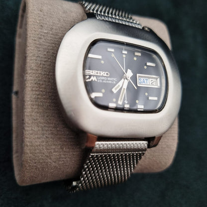 1970 Seiko Lord Matic LM 5606-5010 Cushion Shape Black Dial