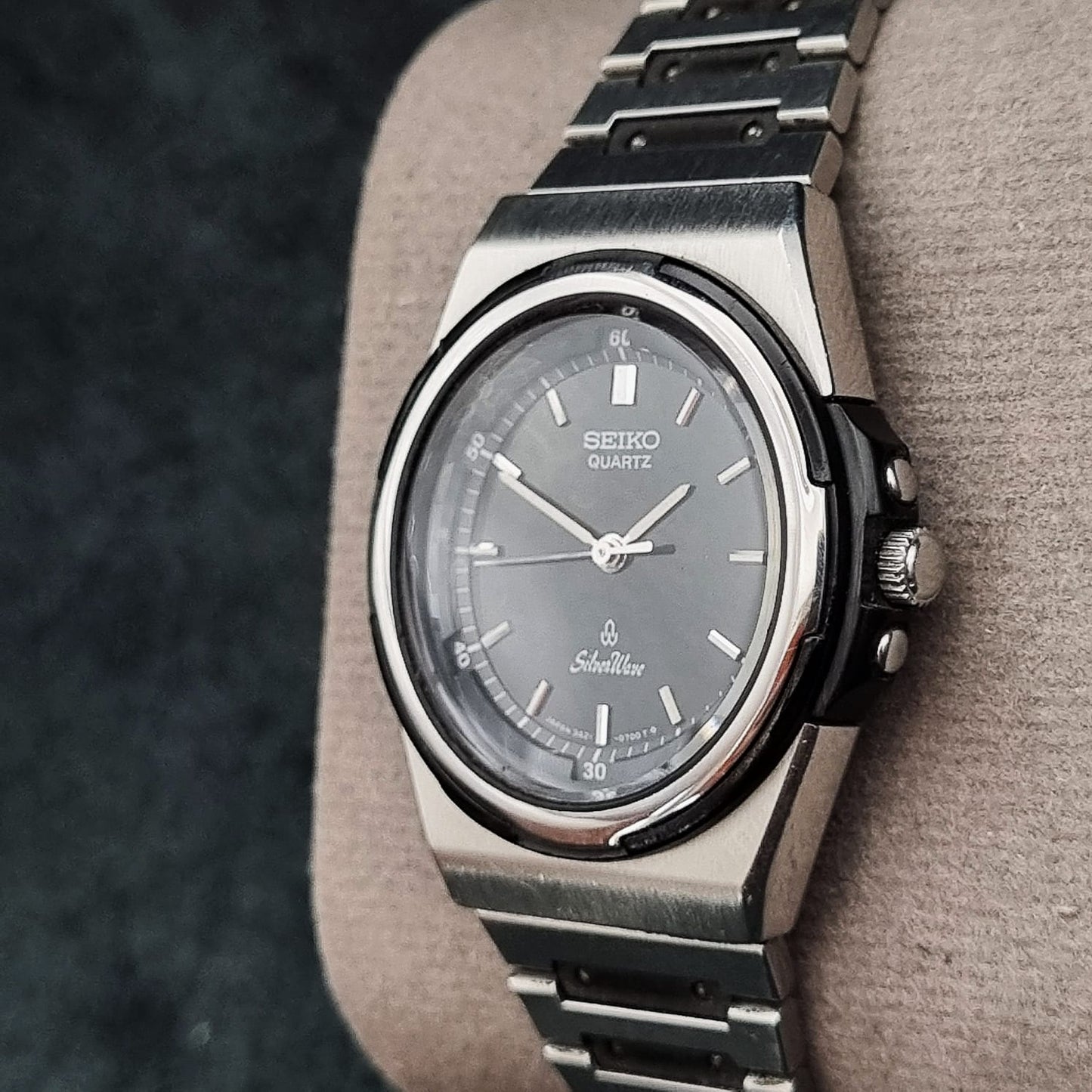 Seiko Silverwave Quartz 3421-0120 Rare Vintage Black Dial