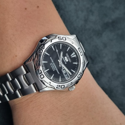 Seiko 5 Sports Automatic 7S36-00A0 Black Dial with Baton Indices