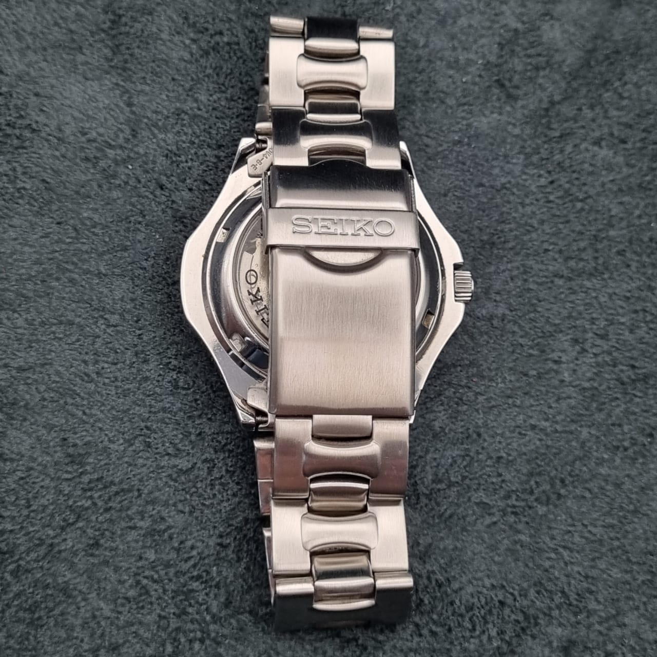 Seiko 5 Sports Automatic 7S36-00A0 Black Dial with Baton Indices