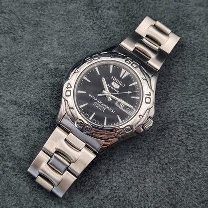 Seiko 5 Sports Automatic 7S36-00A0 Black Dial with Baton Indices