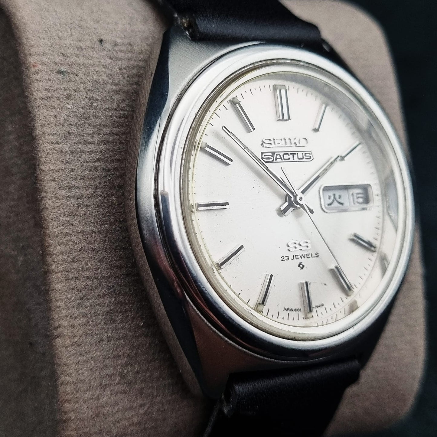 Seiko 5 Actus SS Automatic 6106-7520 Silver Sunburst